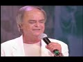bobby de carlo cantando tijolinho em show da jovem guarda.