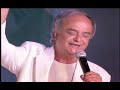 bobby de carlo cantando tijolinho em show da jovem guarda.