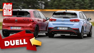 VW Golf 8 GTI Clubsport 45 vs. Hyundai i30 N Performance (2021) | Das Duell mit Dennis Petermann by Auto Bild