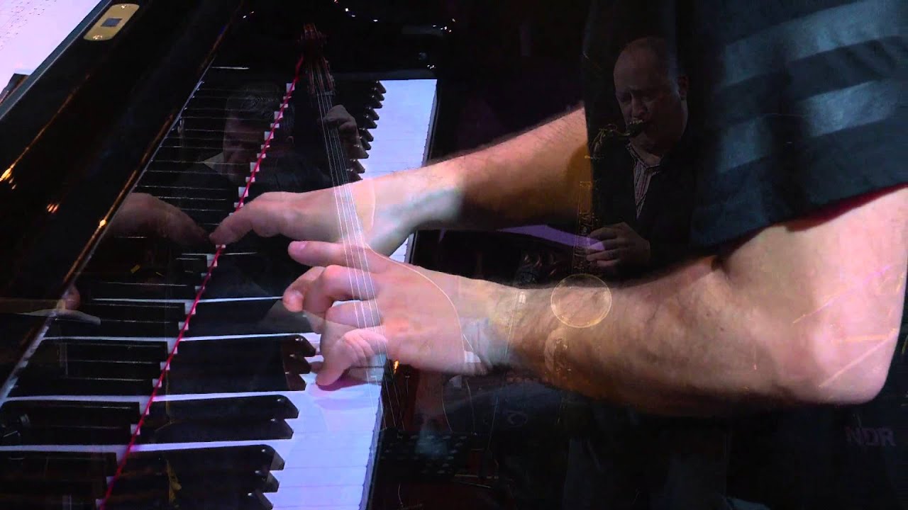 Marcin Wasilewski Trio & Joakim Milder