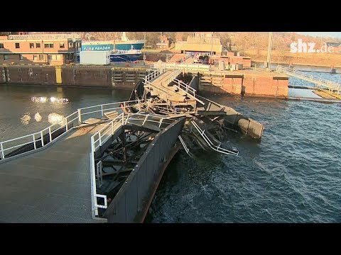 Schiffsunfall in Kiel Holtenau: Totalschaden an Schleuse