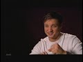 JEREMY RENNER RUNS FROM ZOMBIES IN 28 WEEKS