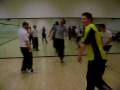 videos de Rick leert pasjes aan