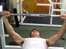 amazing one hand benchpress amazing one hand benchpress