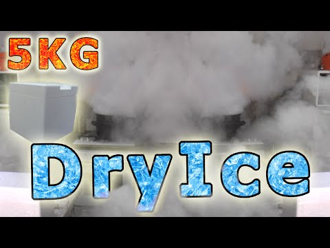 Что будет если бросить 5 кг сухого льда в воду | 5 kg of Dry Ice