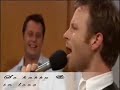 Dan sings to new wife Leah