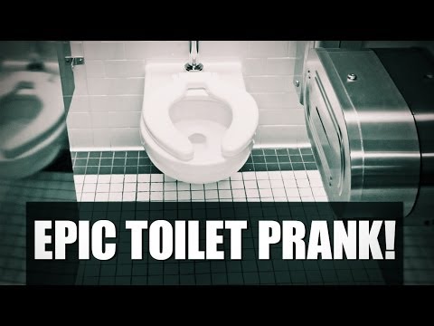 PRANKED%3A WOMAN GLUED TO TOILET SEAT IN HOME DEPOT