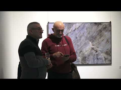 ОТВОРЕНА ИЗЛОЖБА „НЕЈЕДНАKЕ ГЕОГРАФИЈЕ“