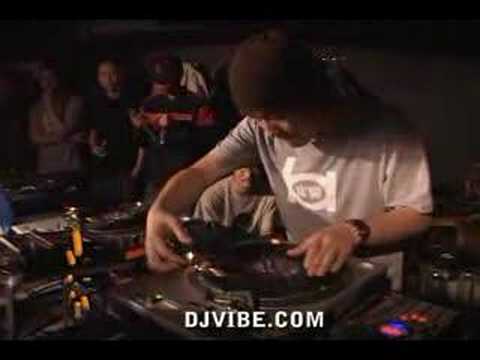 DJ Co-ma Drum and Bass Scratching