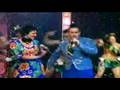 Mika duets with Jacquie Clarke