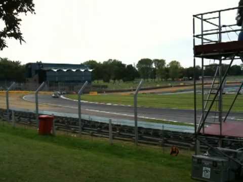 Brands Hatch 2010 - 27 - IMG_2293.MOV