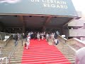 apr�s tant d'attente, enfin.
direction tapis rouge && voir ma pote* catherine deneuve. 
*je rigole bien sur
ps: ce n'est pas moi qui parle