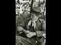 http://www.lepasgrandchose.fr/ extrait de l'entretien n�11, sur la po�sie, verlaine, vigny, etc...