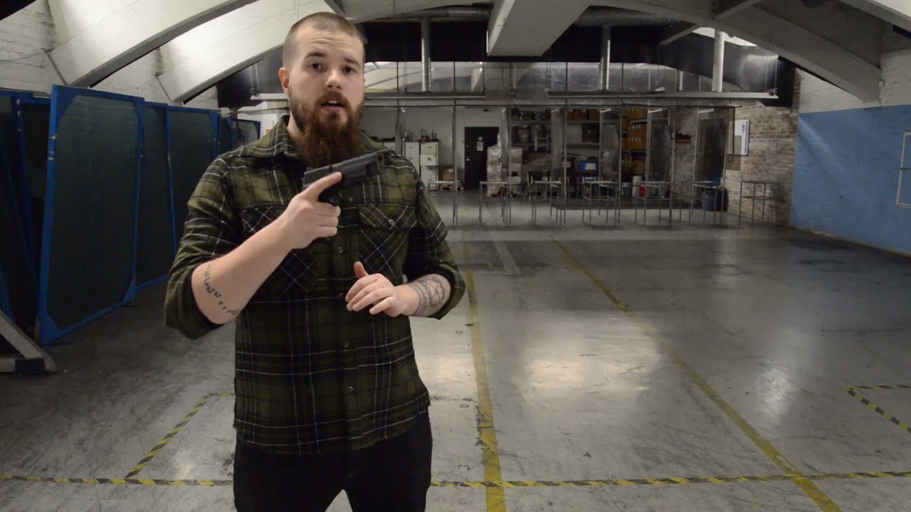 Mitä tarkoittaa se että pistooli on yksi- tai kaksitoiminen?