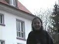 Laura-Louise 1998 im Alter von 3 Jahren zuhause in Marktheidenfeld