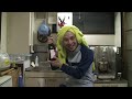 コルク抜き無しでボジョレー解禁　Beaujolais opening without corkscrew