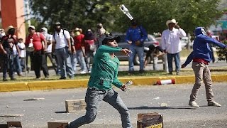 Meksika'da 43 öğrenci için protesto eylemi