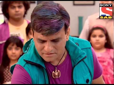 Ghar - Mendhak's attack on Ghotak - Narayan Family is extremely unhappy with Ghotak's decision of working in US and leaving Chidiya Ghar forever. Mendhak rushes to ...