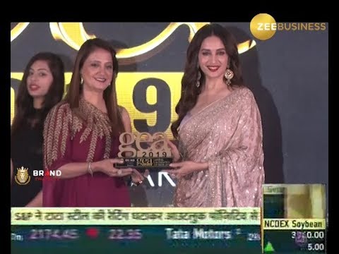 Khoobsurat by Pooja Goel won GEA 2019 Award for Best Unisex Salon Chain in Delhi NCR
