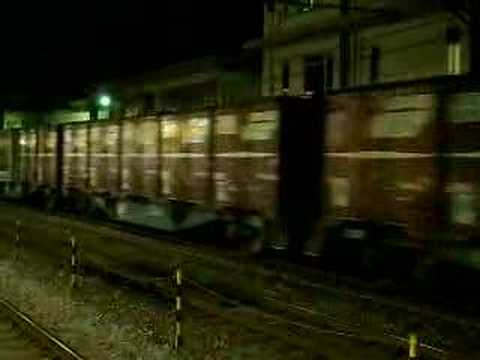 ５０６８列車