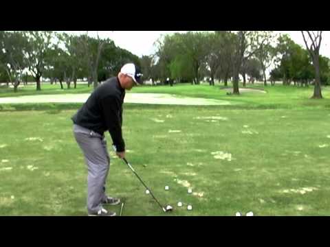 how to properly hit a golf ball