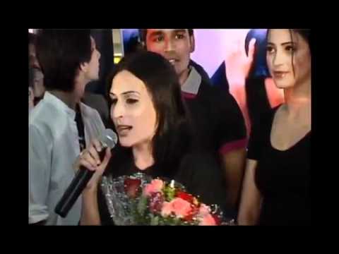Shruti Hassan & Aishwarya interact with the crowd at Music Launch of 3 #Kolaveri