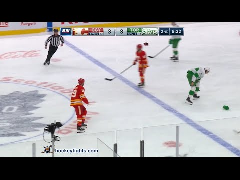 Matthew Tkachuk vs Justin Holl Mar 19, 2021