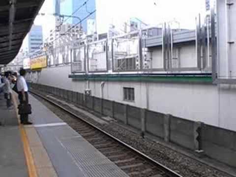 京急1500形1637編成特急到着(京急川崎まで普通)