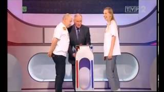 Karol rozpi*rdala swoim żartem! Publika w Familiadzie nie wiedziała kiedy przestać się śmiać :D