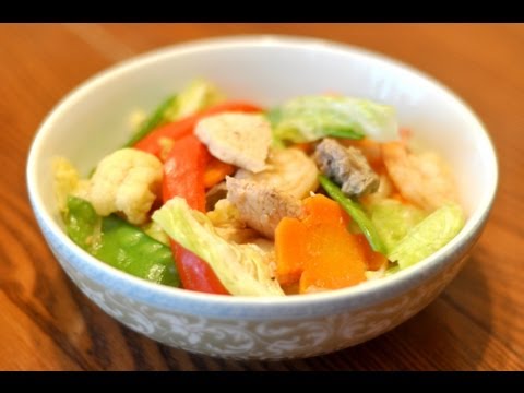 Lutong Pinoy - How to cook Chopsuey the panlasangpinoy way. Get the details of this recipe here: http://panlasangpinoy.com/2009/06/19/chopsuey/ http://www.panlasangpinoy.com.