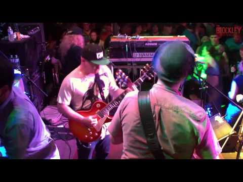 lettuce - LETTUCE DESTROYS THE BLOCKLEY! upfulLIFE streamed this broadcast of Lettuce MERKING Philly. Here's most of the show with sbd/aud matrix audio. Big Up to High...