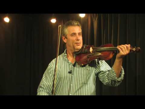 how to hold a violin properly