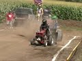 V-twin garden tractor pulling V-twin garden tractor pulling