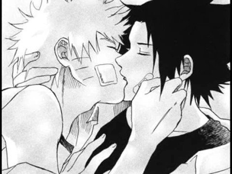 naruto kissing sasuke