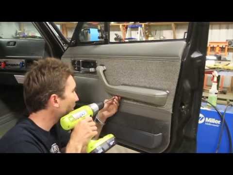 How to Remove / Replace Door Moulding – Jeep Cherokee