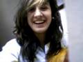 videos de rocio cantando no tiene desperdicio .. xD