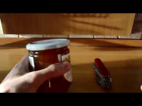 how to open stuck jar