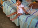 francisca murillo bajandose de la cama