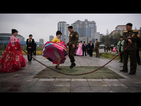 Pjöngjang: Hochzeitsfotos im Nordkorea-Style