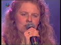 ...with patricia singing his great song 