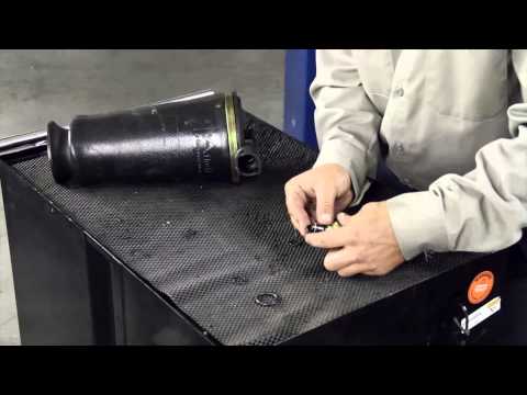Replacing Lincoln Town Car Rear Air Spring with Arnott A-2105