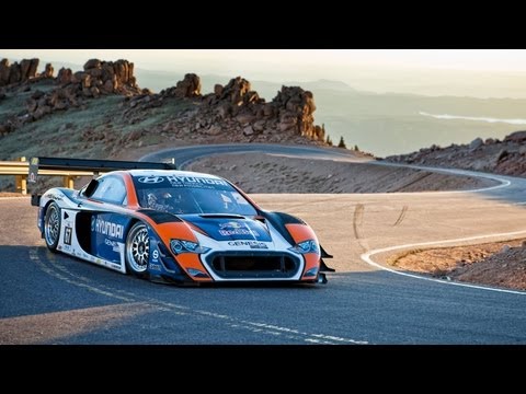 Sebástien Loeb y Rhys Millen probando en Pikes Peak 2013