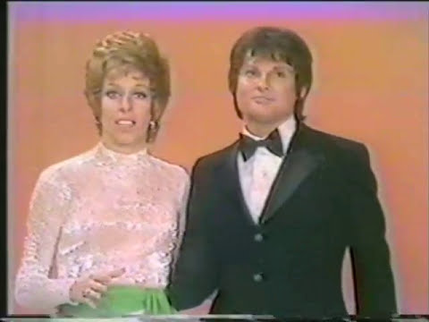 JIM BAILEY sings Barbra Streisand on Carol Burnett ''Dont rain on my parade''