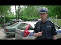 Piesi, rowerzy�ci, kierowcy. Nagrywa�a ich mobilna kamera