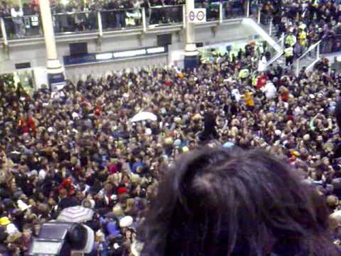 T-Mobile Advert Riots at Liverpool Street