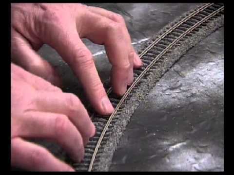 how to lay n gauge track ballast