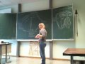 Caro versucht sich als Lehrerin