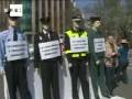 videos de Miles de policías piden en la calle a Rubalcaba que dignifique sus salarios .