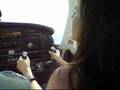 cintia whois pilotando pela primeira vez