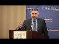 complete video at: http://fora.tv/2007/10/30/paul_krugman_future_of_the_middle_class

nobel prize-winning economist and new york times op-ed columnist paul krugman discusses the history of the american 